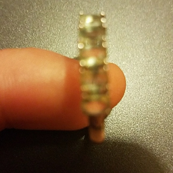 Ring - Picture 1 of 1